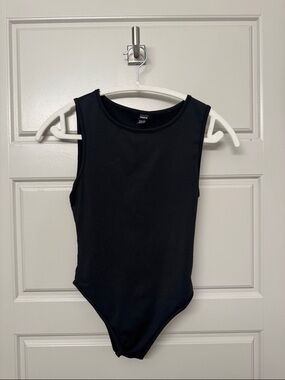 SHEIN Black Sleeveless Kids One-Piece Bodysuit